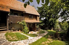 ETNO KUĆA POD OKIĆEM