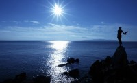 DJEVOJKA S GALEBOM, OPATIJA